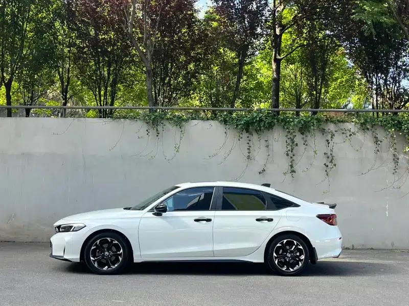2025 Civic 240TURBO CVT Smart Pro — миниатюра 4
