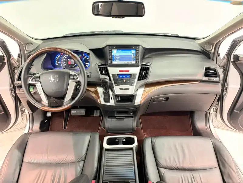 2013 Odyssey 2.4L Elite Edition — миниатюра 13