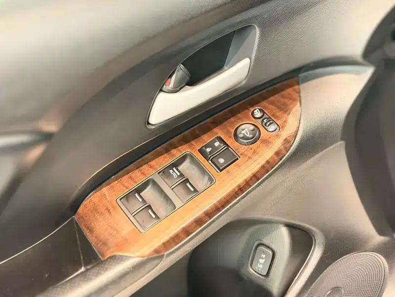 2013 Odyssey 2.4L Elite Edition — миниатюра 22