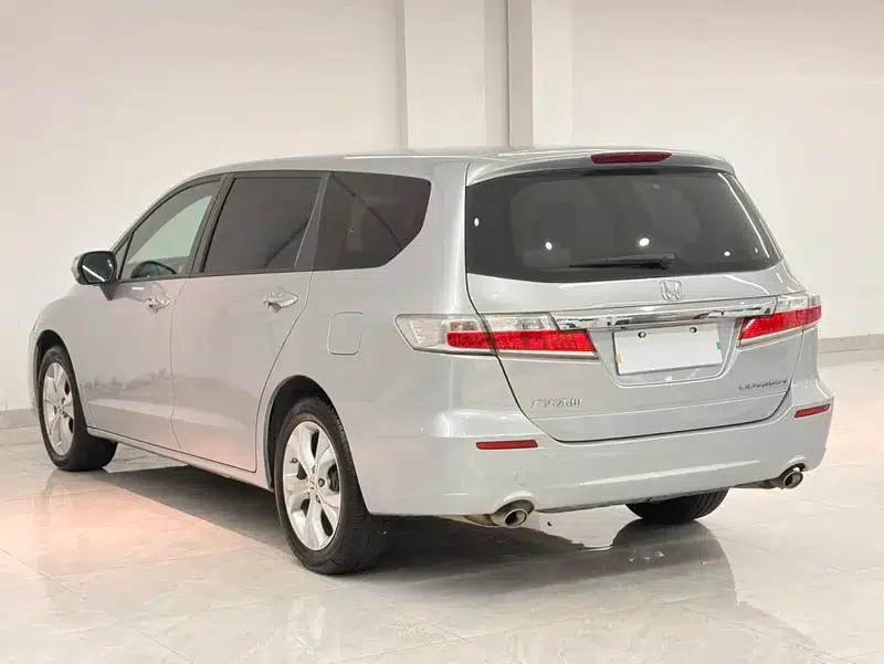 2013 Odyssey 2.4L Elite Edition — миниатюра 4