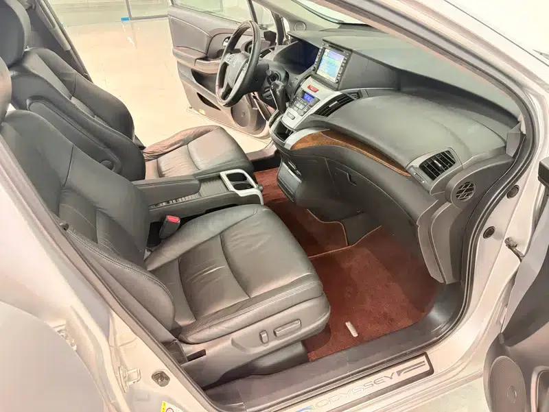 2013 Odyssey 2.4L Elite Edition — миниатюра 9
