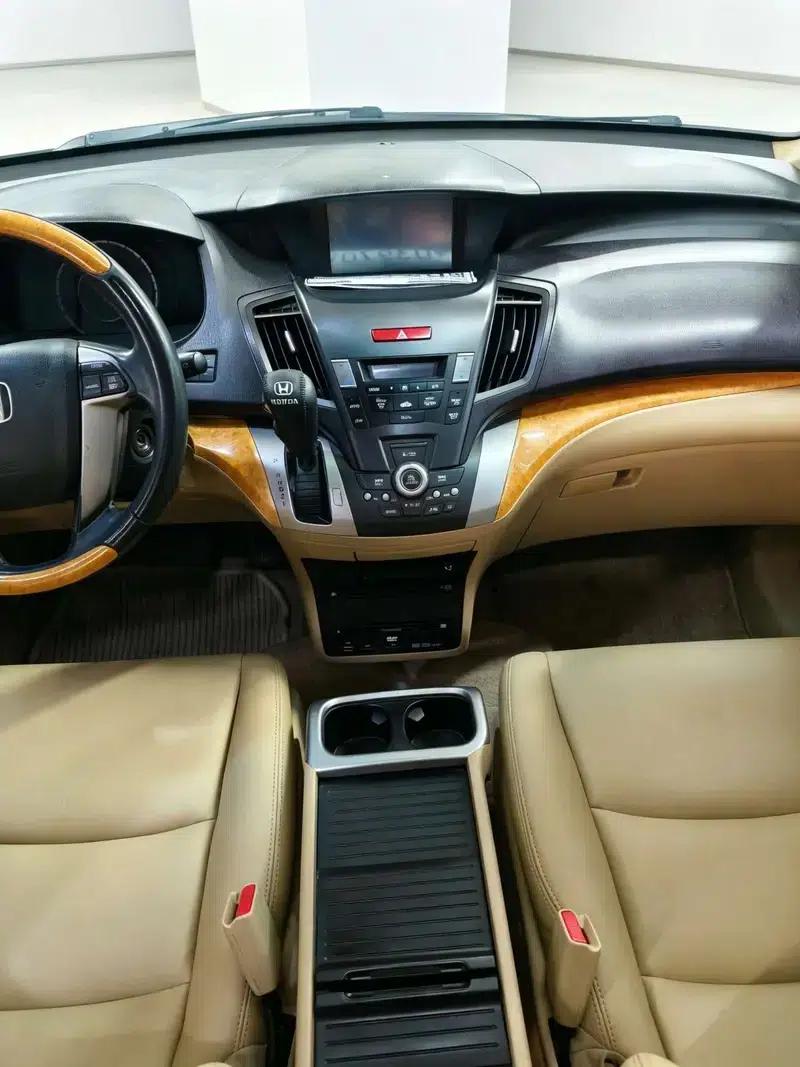 2009 Odyssey 2.4L Luxury Edition — миниатюра 9