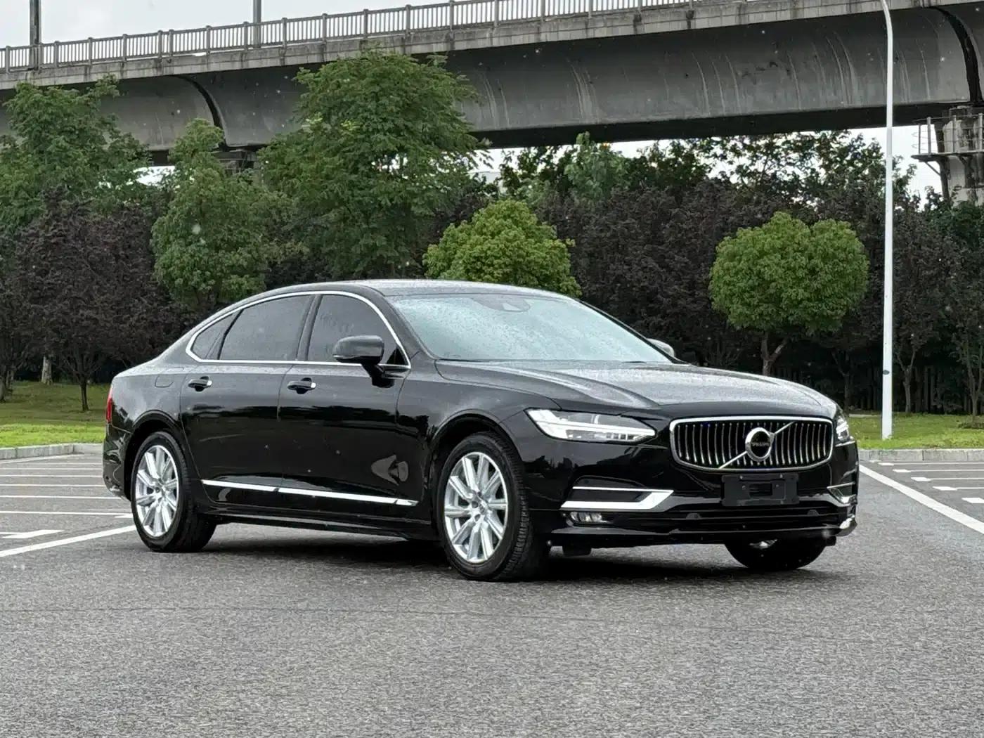 2020 Volvo S90 T5 Inscription Luxury Edition — миниатюра 3