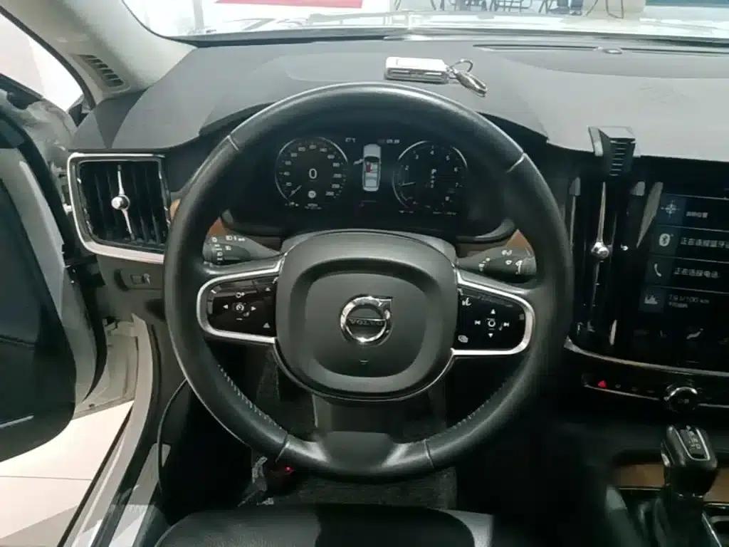 2017 Volvo S90 T5 Smart Edition — миниатюра 11