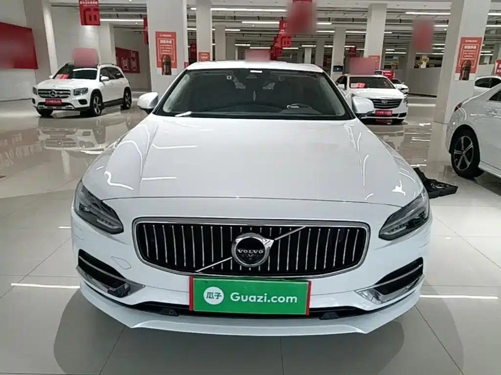 2017 Volvo S90 T5 Smart Edition — миниатюра 3