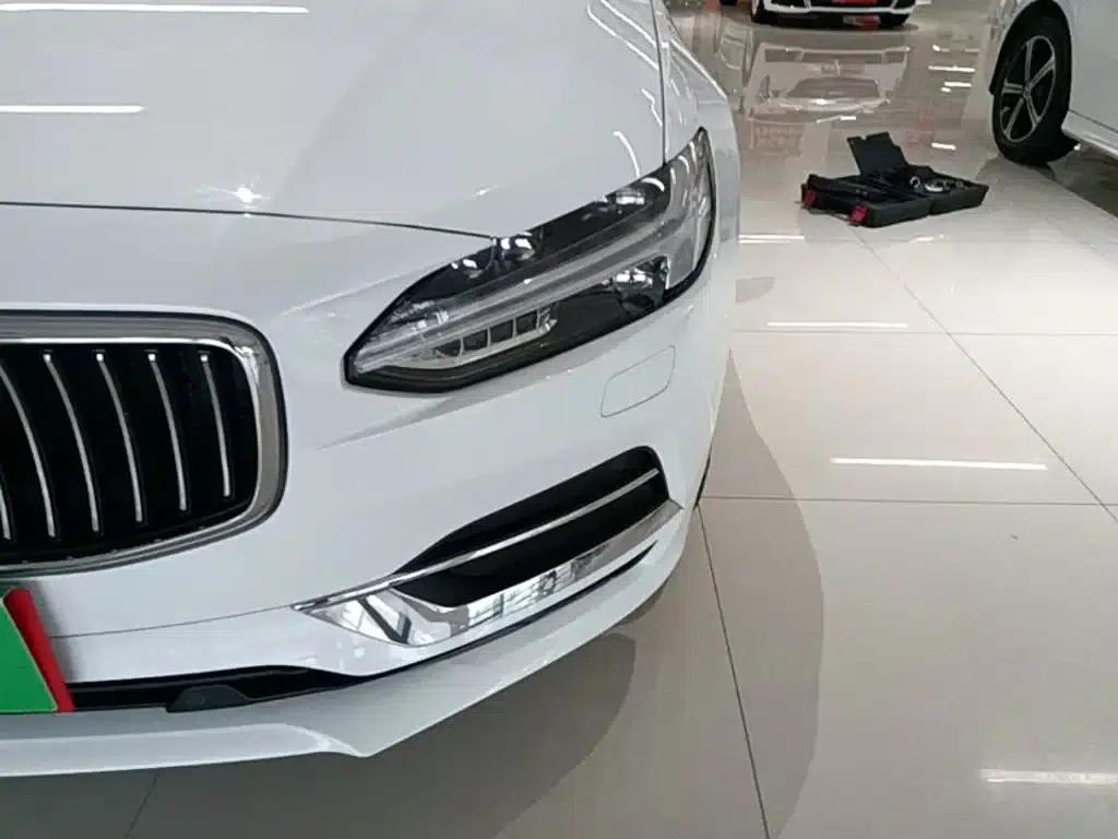 2017 Volvo S90 T5 Smart Edition — миниатюра 24