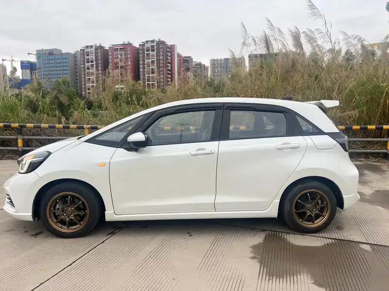 Honda LIFE 2020 1.5L CVT SPO-SS Dynamic Edition — миниатюра 4