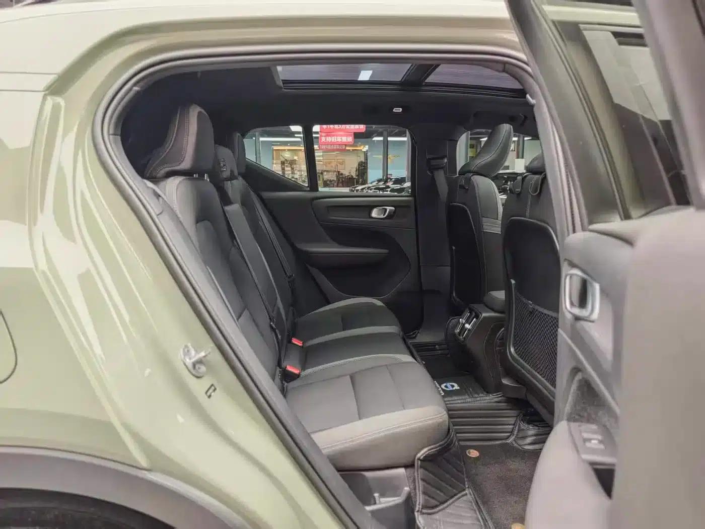 2024 Volvo XC40 B3 Smart Sport Edition — миниатюра 10