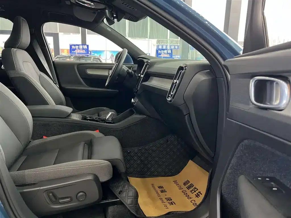 2024 Volvo XC40 B3 Smart Sport Edition — миниатюра 18