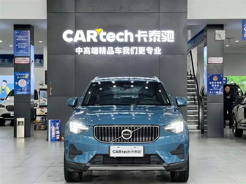 2024 Volvo XC40 B3 Smart Sport Edition — миниатюра 3