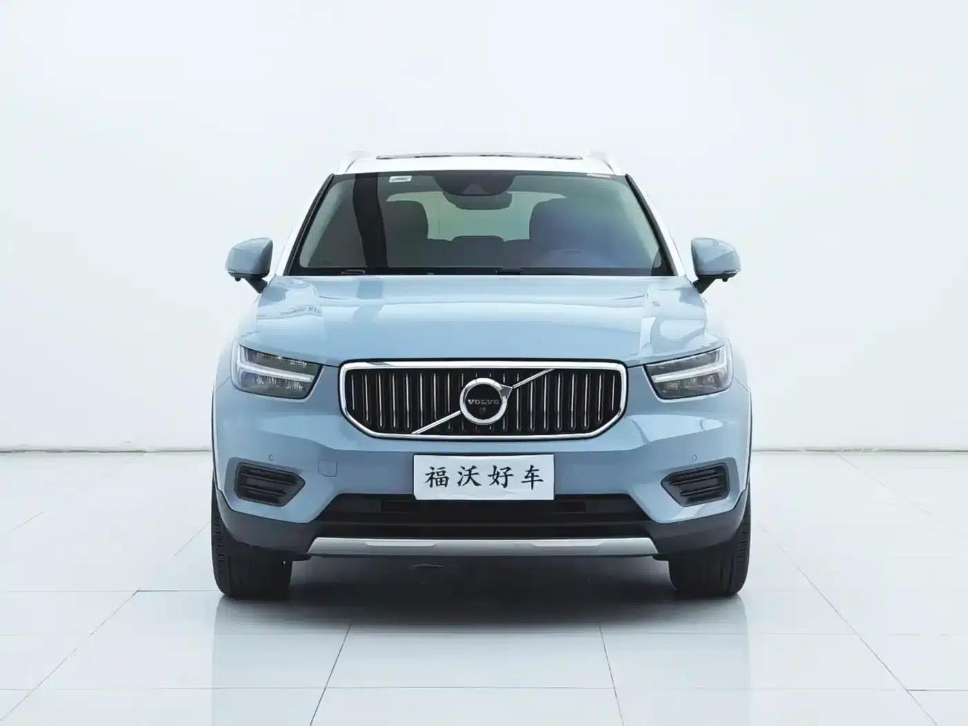 2019 Volvo XC40 (Imported) T4 AWD Midnight Amazon Blue — миниатюра 2