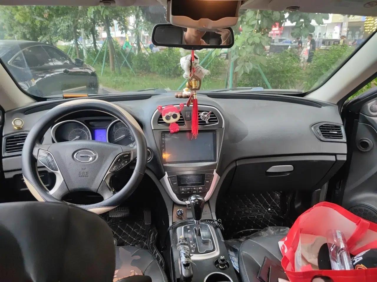 GAC Trumpchi GS5 2012 2.0L Automatic Two-Wheel Drive Anniversary Edition — миниатюра 9
