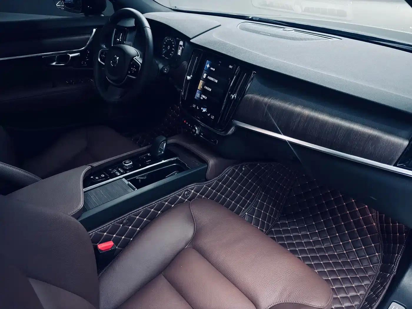 2021 Volvo V90 Cross Country B5 AWD Ultimate Edition — миниатюра 14