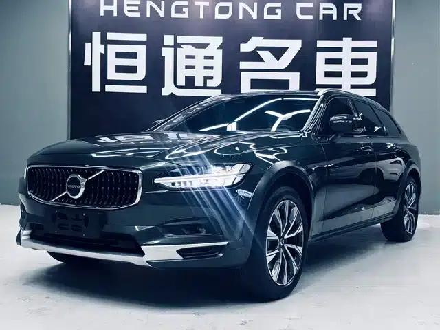 2021 Volvo V90 Cross Country B5 AWD Ultimate Edition
