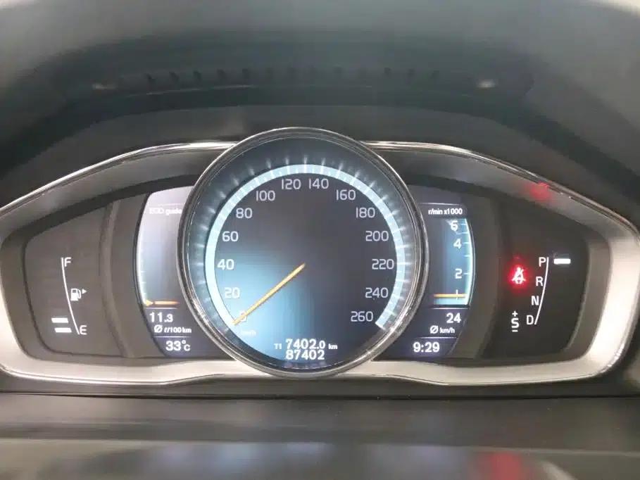 2017 Volvo V60 T5 Smart Edition (China V Emission Standard) — миниатюра 6