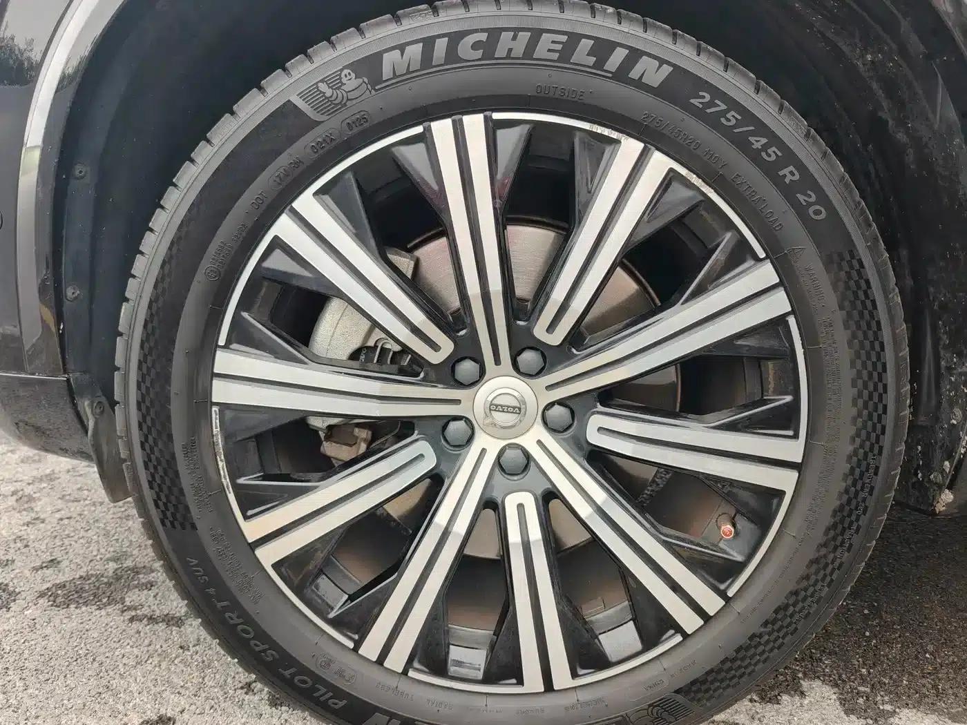 2022 Volvo XC90 Plug-in Hybrid Facelift E-Drive Hybrid T8 Inscription Luxury Edition 7-Seater — миниатюра 9