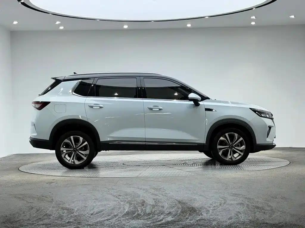 Wuling Xingchen 2022 2.0L DHT Electric Speed Model — миниатюра 4