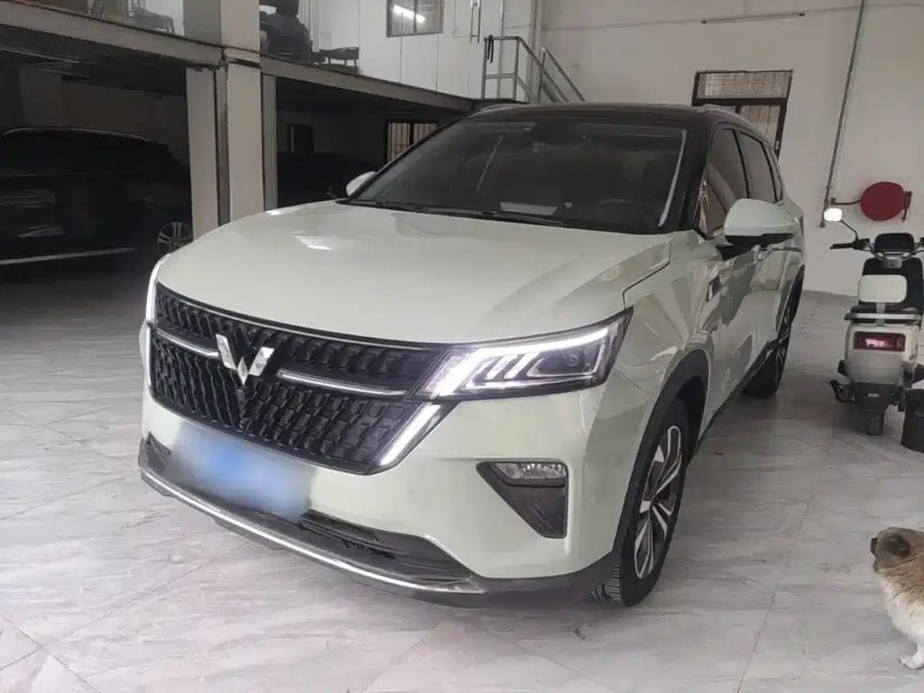 Wuling Xingchen 2021 1.5T CVT Star Edition — миниатюра 1