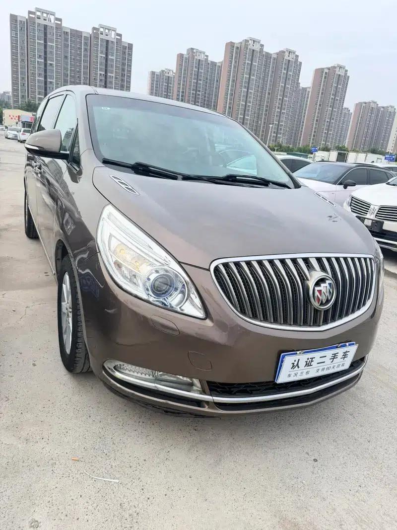 Buick GL8 2015 2.4L Luxury Business Edition — миниатюра 3