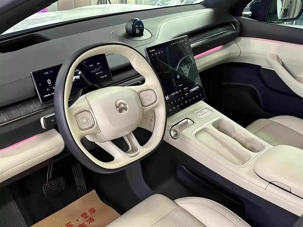 NIO ES6 2023 model 75kWh — миниатюра 5
