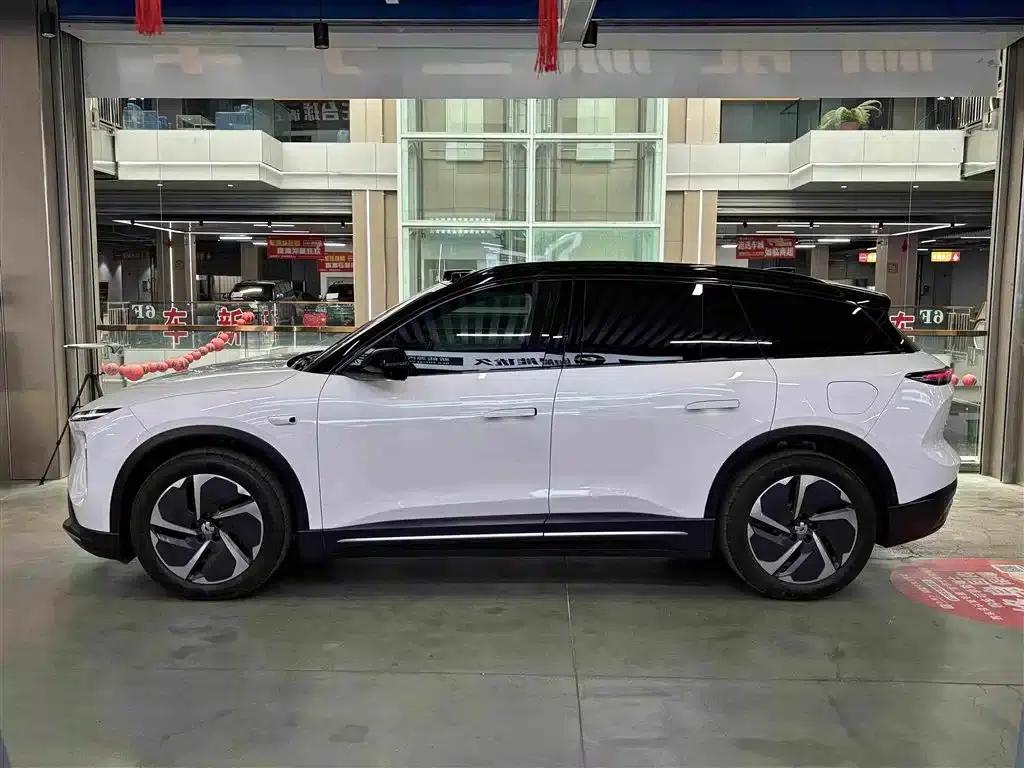 NIO ES6 2023 model 75kWh — миниатюра 8