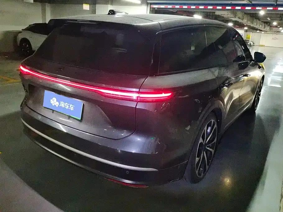 NIO ES8 2023 100kWh Signature Edition — миниатюра 3