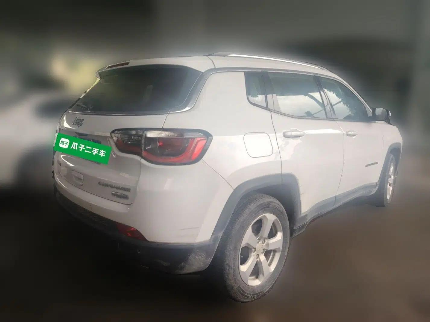 Jeep Compass 2017 200T Automatic Family Edition — миниатюра 6
