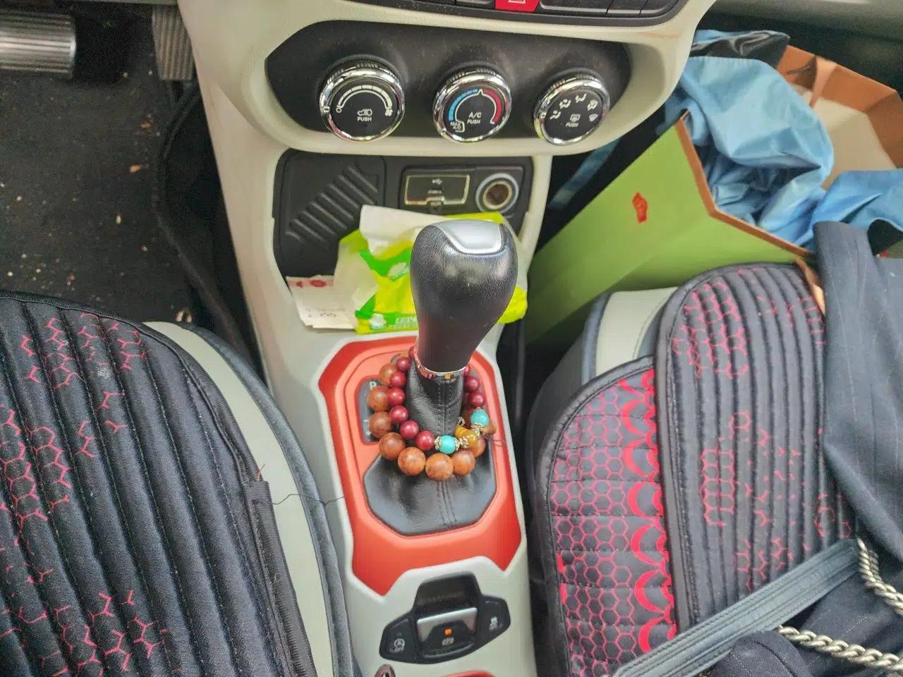 Jeep Renegade 2016 1.4T Automatic Jingneng Edition — миниатюра 14