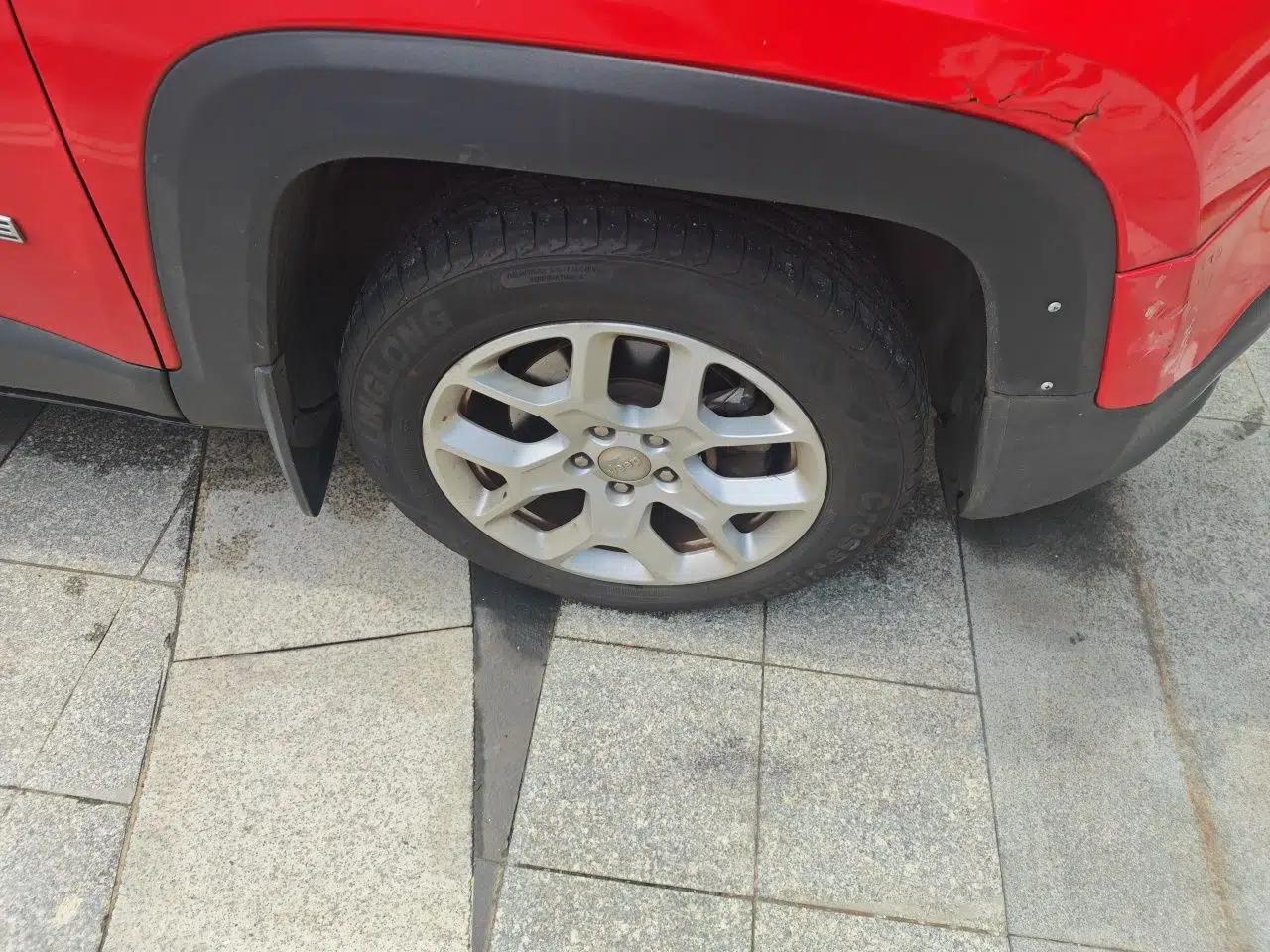 Jeep Renegade 2016 1.4T Automatic Jingneng Edition — миниатюра 8