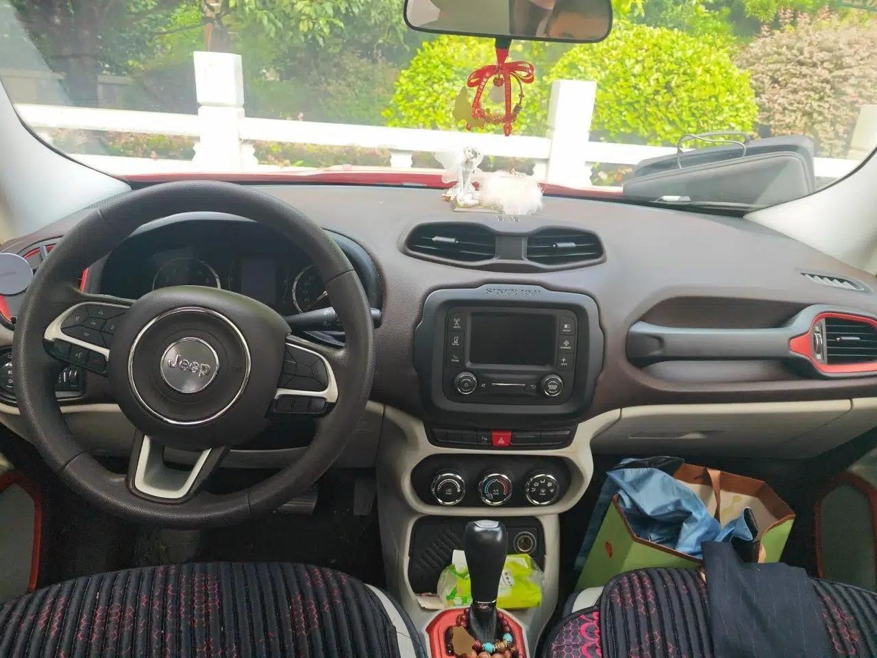 Jeep Renegade 2016 1.4T Automatic Jingneng Edition — миниатюра 9