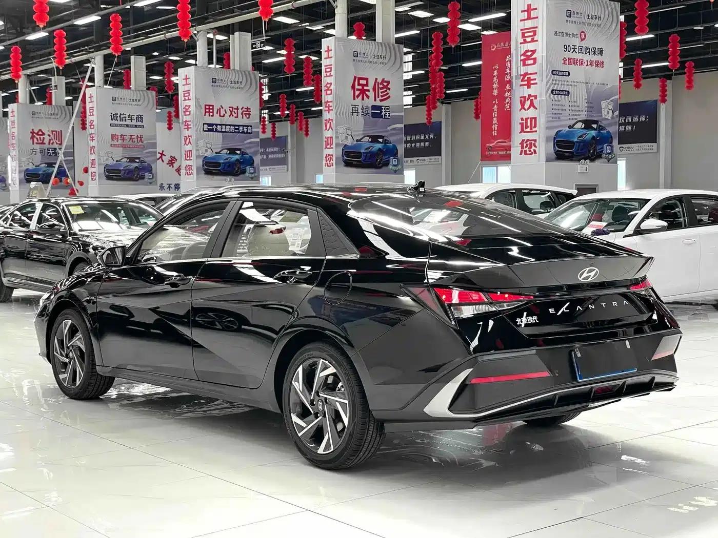 Hyundai Elantra 2022 1.5L CVT GLX Elite Edition — миниатюра 6