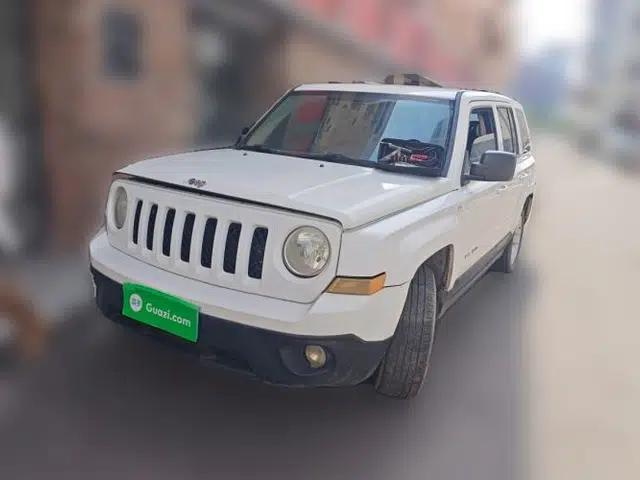 Jeep Patriot 2012 2.4 Luxury Edition