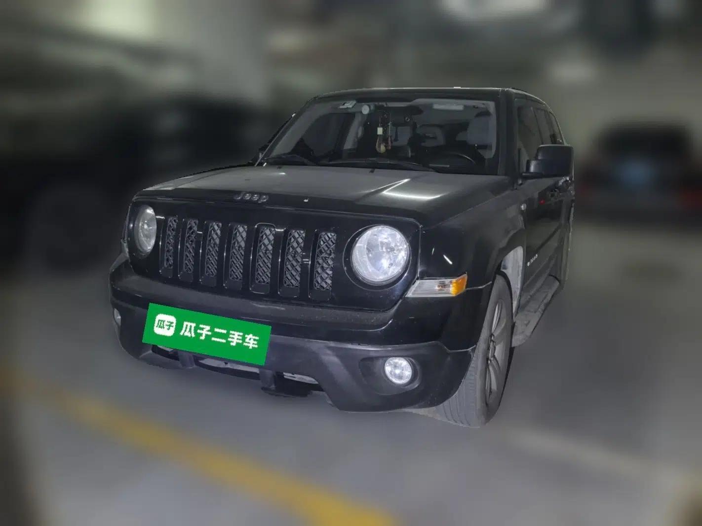 Jeep Patriot 2012 2.4 Luxury Edition — миниатюра 1