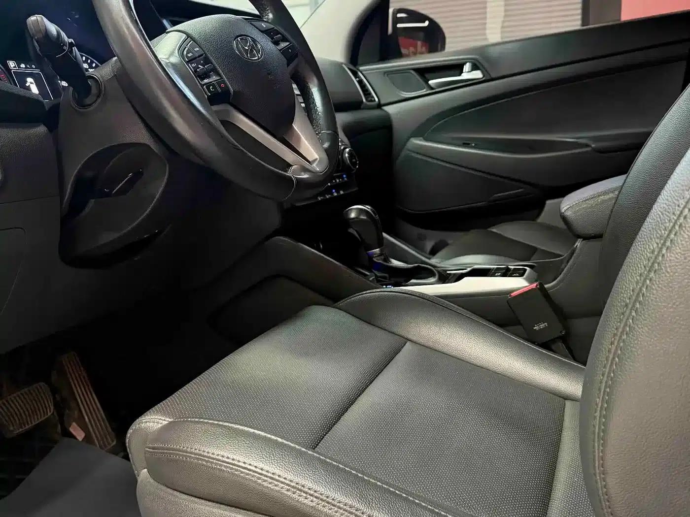 Tucson 2015 1.6T Dual-Clutch Two-Wheel Drive Intelligent Model — миниатюра 8