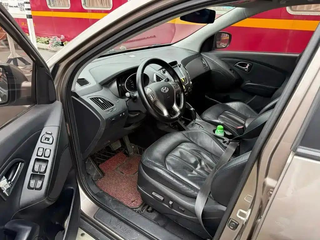 Beijing Hyundai ix35 2013 2.0L Automatic 2WD Smart GLS (National V Emission Standard) — миниатюра 4