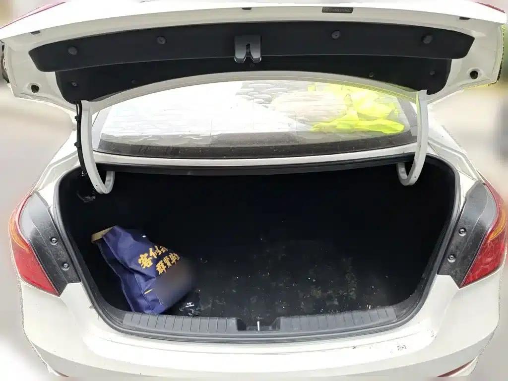 2014 Mistra 1.8L Automatic Intelligent GLS — миниатюра 15