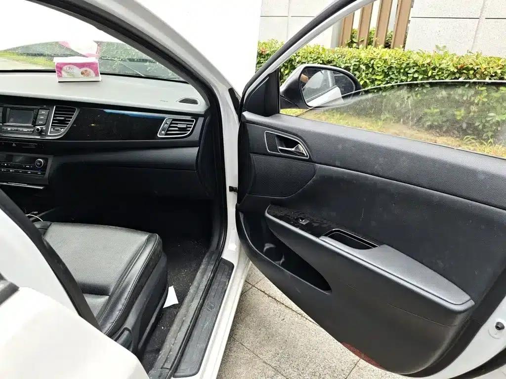 2014 Mistra 1.8L Automatic Intelligent GLS — миниатюра 21