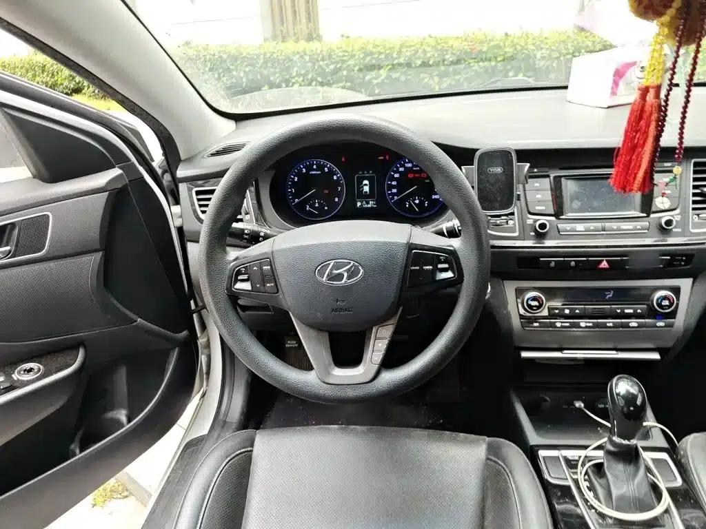 2014 Mistra 1.8L Automatic Intelligent GLS — миниатюра 6