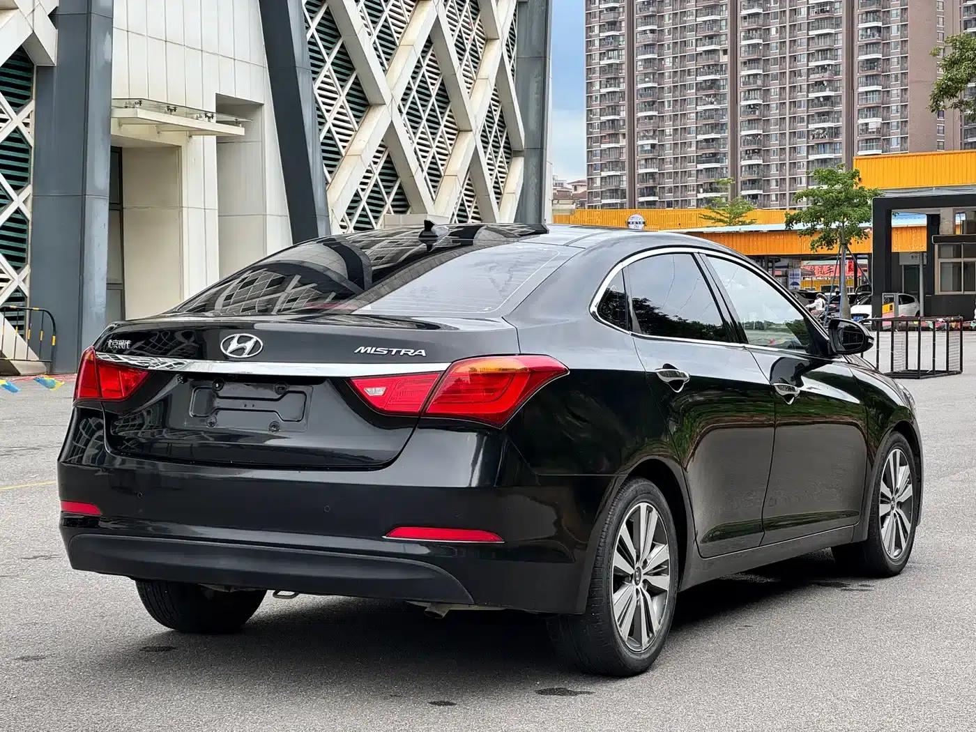 2016 Mistra 1.8L Automatic Intelligent GLS — миниатюра 11