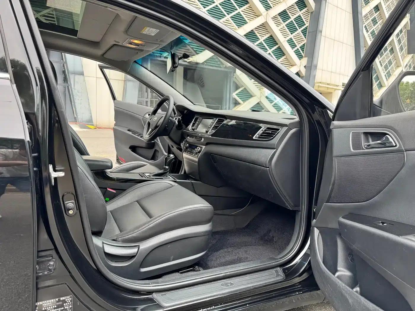 2016 Mistra 1.8L Automatic Intelligent GLS — миниатюра 10