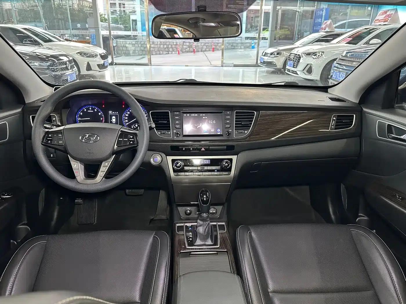 Hyundai Mistra 2016 1.6T Automatic Intelligent GLS — миниатюра 8