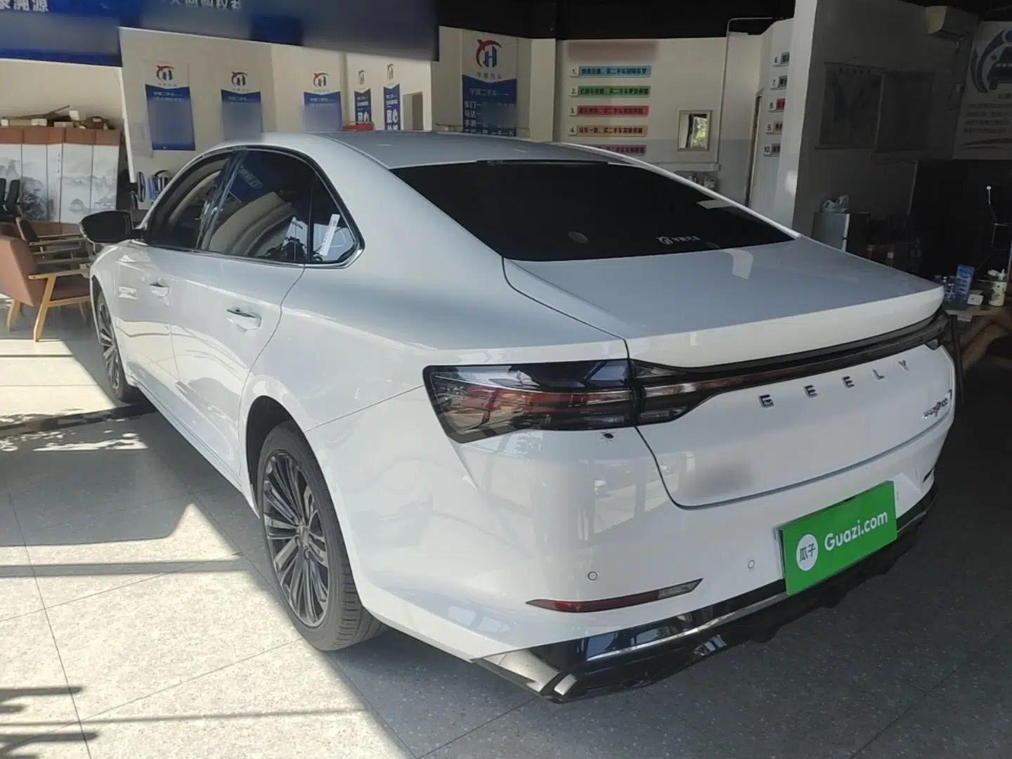 Geely Auto Preface 2024 Zhiqing 1.5TD Galaxy Edition — миниатюра 4