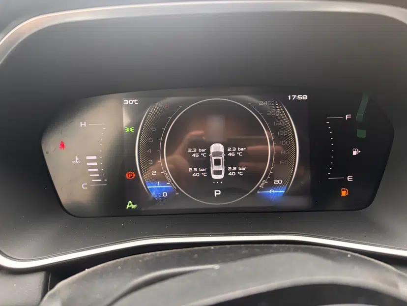 Geely Auto Preface 2023 1.5TD Fuyao Version — миниатюра 19