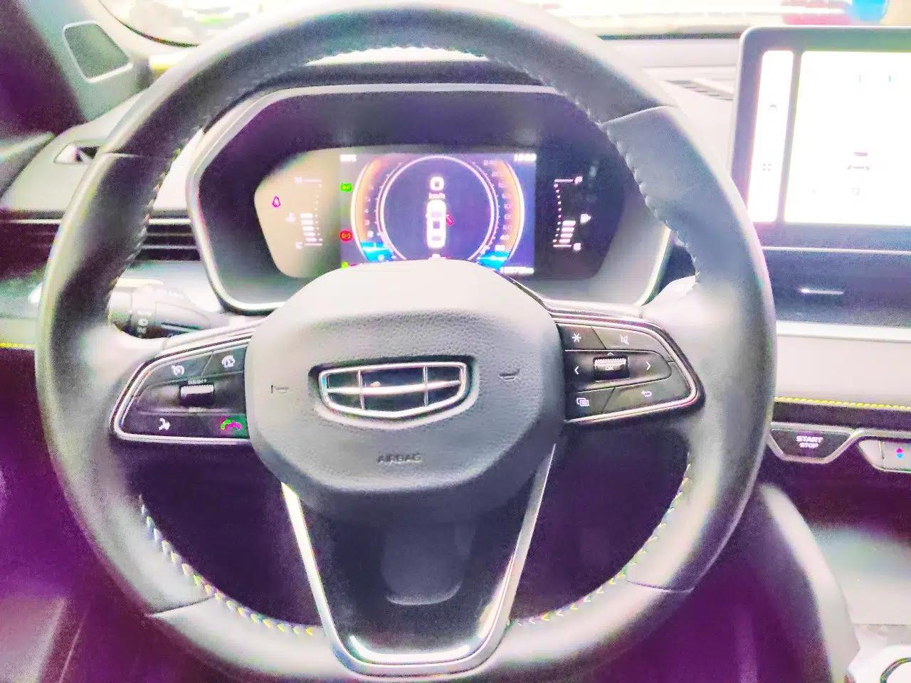 Geely Auto Preface 2023 1.5TD Fuyao Version — миниатюра 9