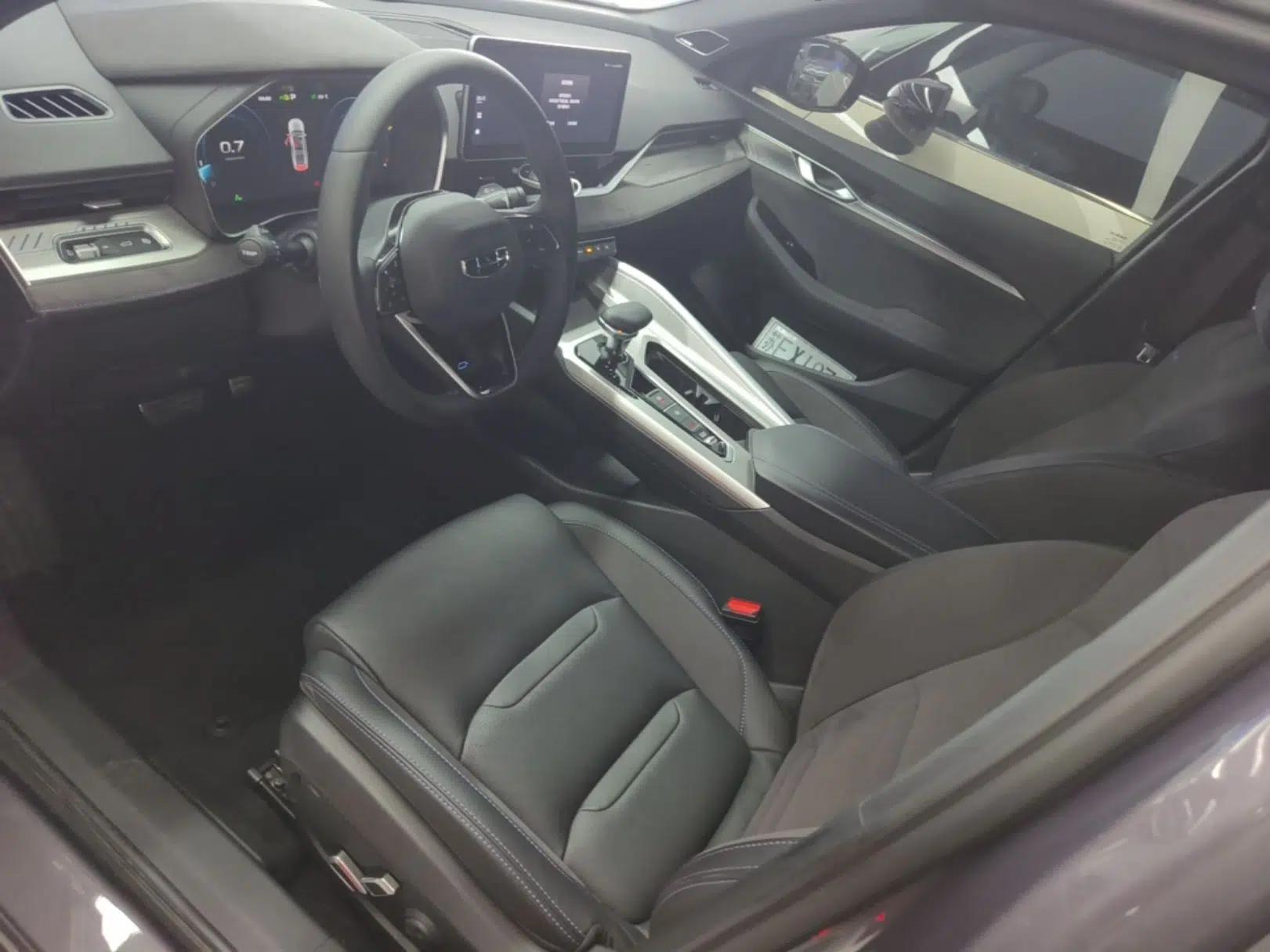 Geely Auto Preface 2024 2.0TD Qingyun Edition — миниатюра 17