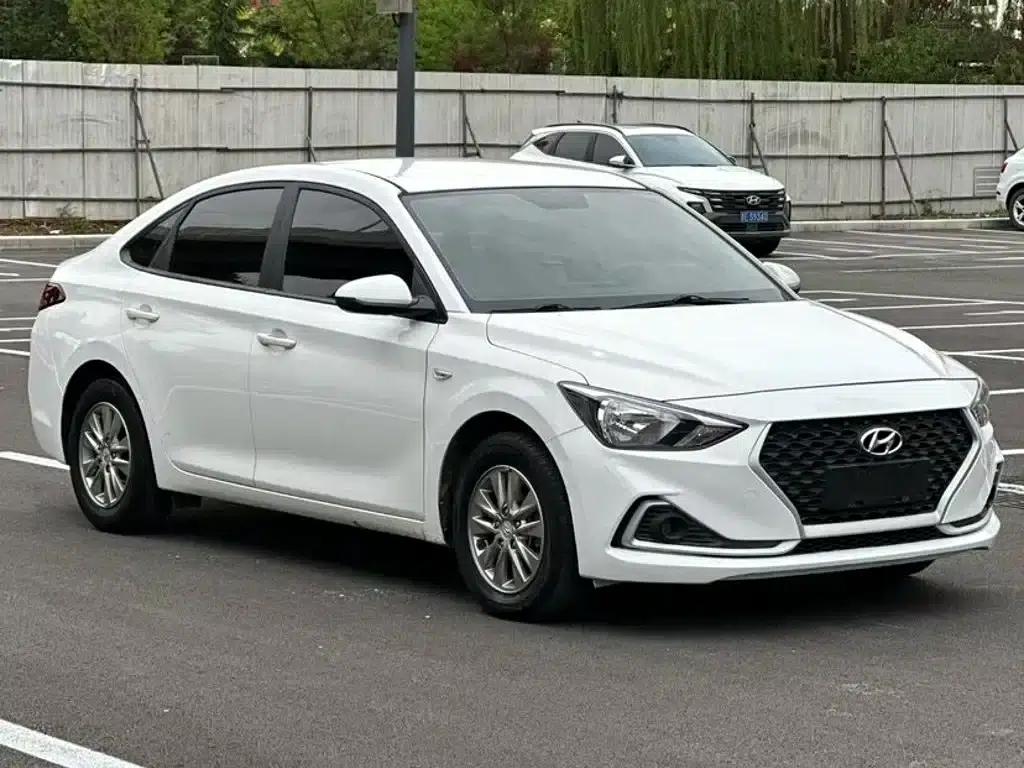 Hyundai Elantra 2018 1.6L Automatic GL (National VI Emission Standard) — миниатюра 3