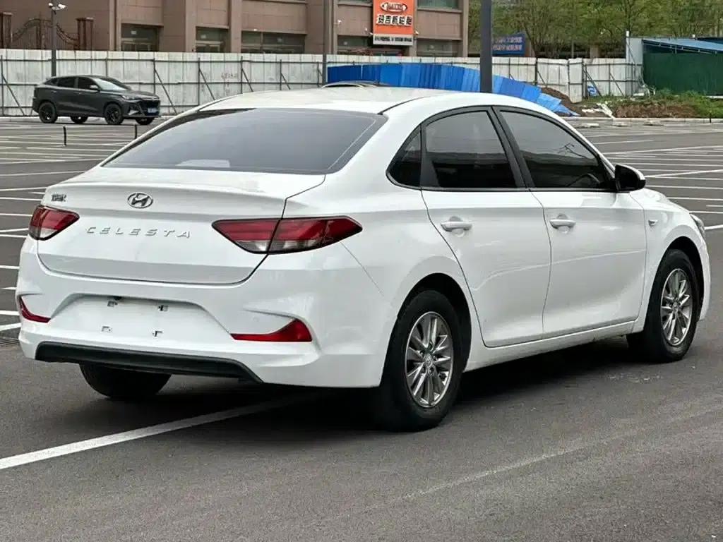 Hyundai Elantra 2018 1.6L Automatic GL (National VI Emission Standard) — миниатюра 4