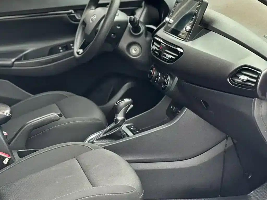 Hyundai Elantra 2018 1.6L Automatic GL (National VI Emission Standard) — миниатюра 7