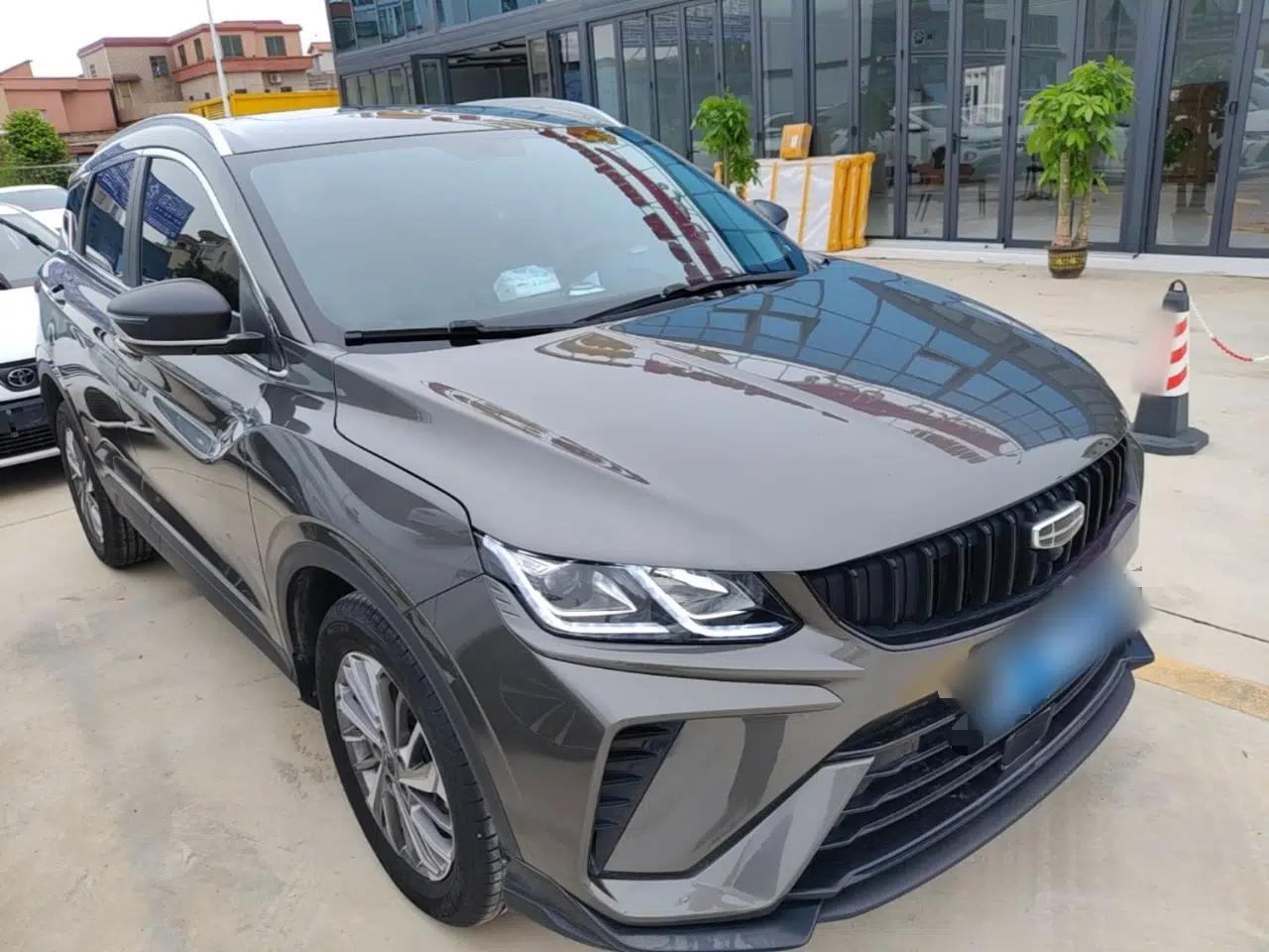 Geely Auto Coolray 2023 1.4T Manual Gold Edition — миниатюра 3