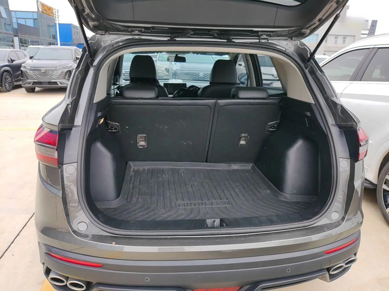 Geely Auto Coolray 2023 1.4T Manual Gold Edition — миниатюра 22